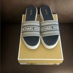 Michael Kors Blue and White Slide beach/summer sandals, Brand New Size 7.5